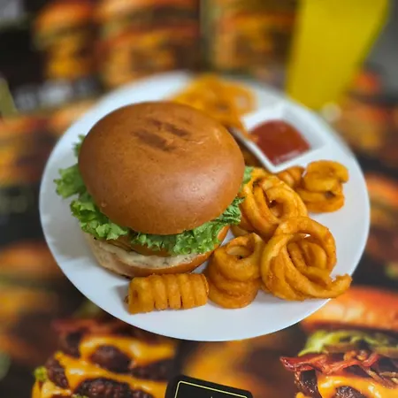 ケネディ ホテル 3*