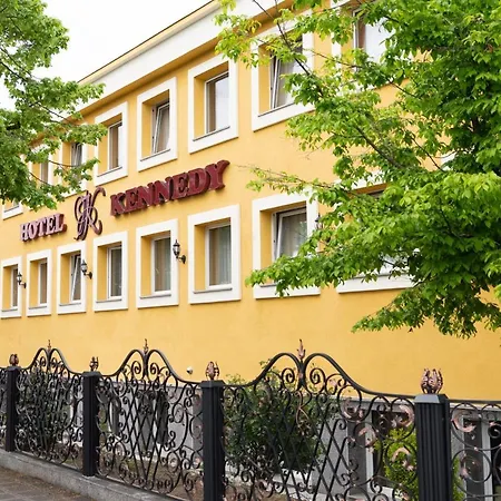 Kennedy Hotel 3*