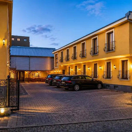 Kennedy Hotel