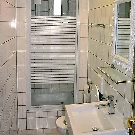 Kennedy Hotel 3*