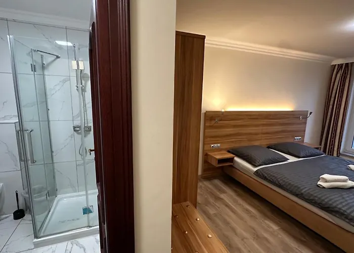 Hotell Kennedy 3*